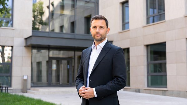 Comment les services juridiques et financiers de Premi Home immobilier simplifient les démarches immobilières ?